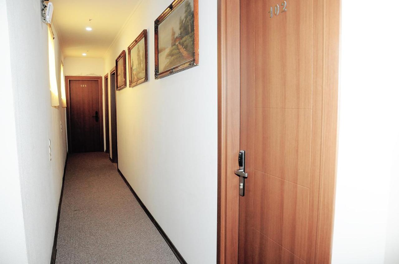 Hotell One